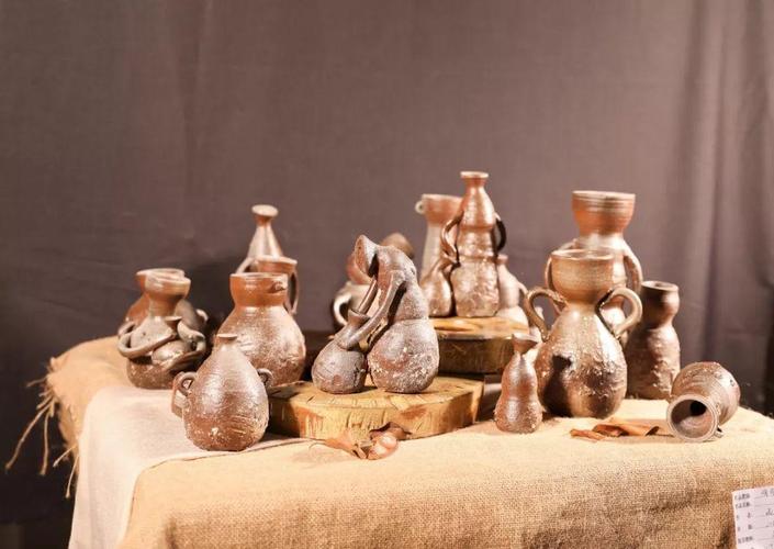 非物質文化遺產傳承學院2019屆本科畢業生作品展暨金鳳藝術節陶瓷作品